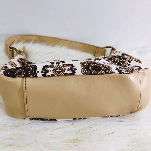 Clutch Purse white with brown and tan green jewels - Picture 3 of 8